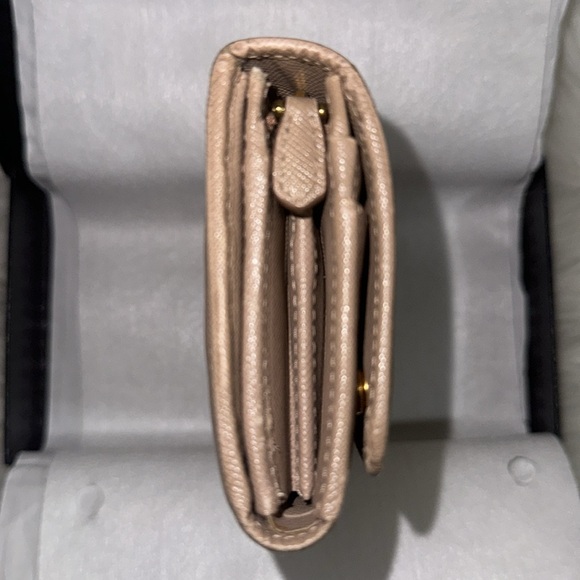 PRADA 1M1349 Saffiano Leather Long Snap Wallet Beige - Picture 9 of 17